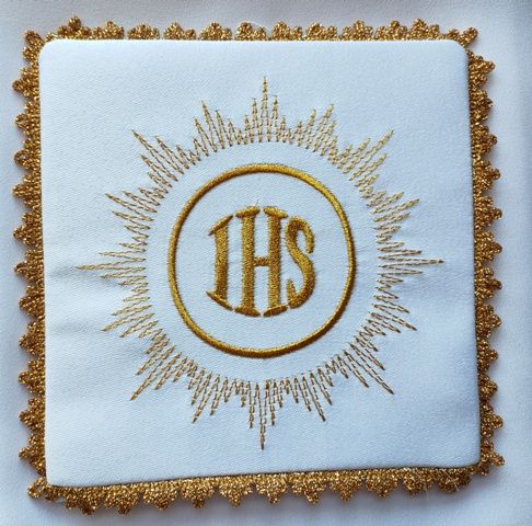 Palka haftowana ecru IHS (4) - kolor ecru