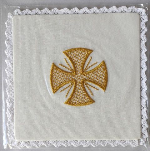 Palka haftowana ecru - Krzyż