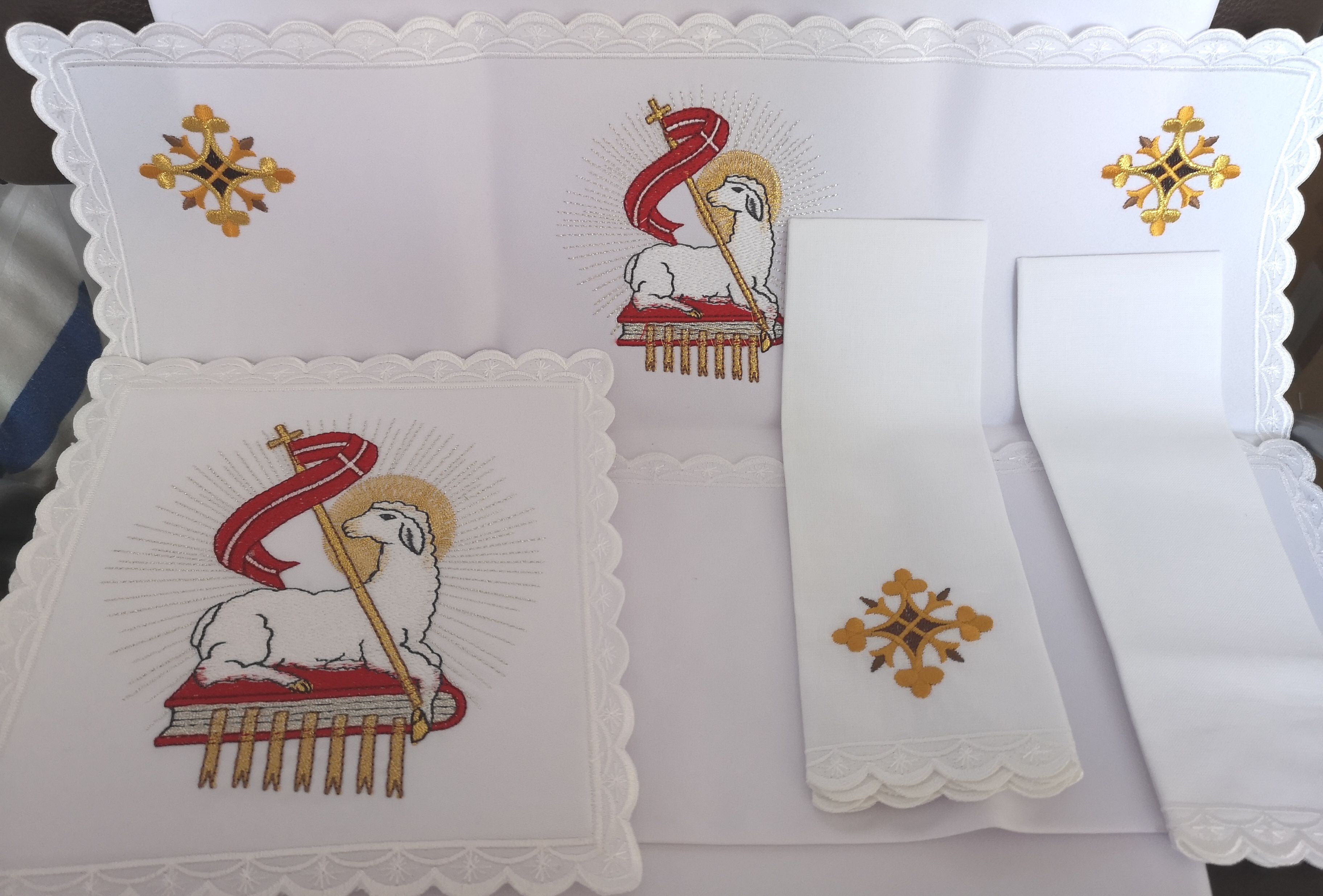 Bielizna kielichowa - Baranek Ofiarny (8) - zdjęcie 2 - Bielizna kielichowa - Baranek Ofiarny (8)