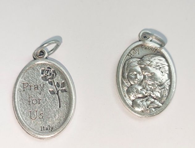 Medalik metalowy Święta Rodzina