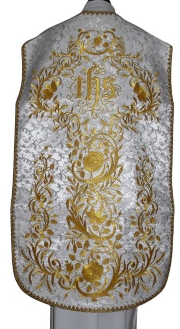 Ornat rzymski biały haftowany IHS (70)