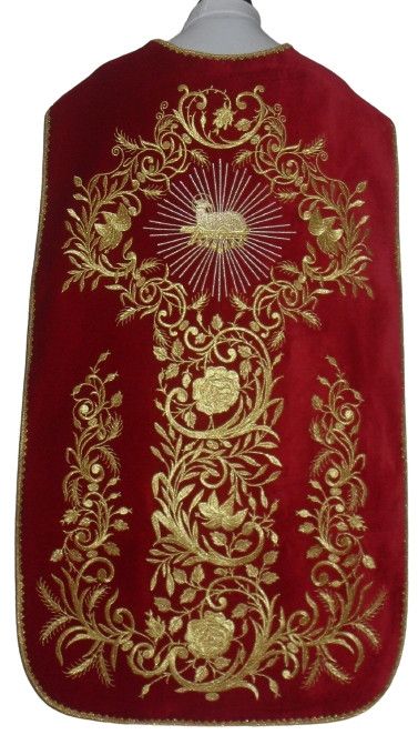 Ornat rzymski haftowany motyw Baranka, aksamit (67)