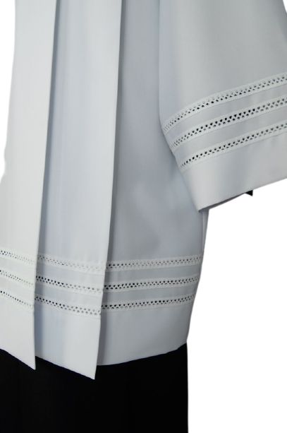 Komża kapłańska z koronką (D14) - zdjęcie 3 - Komża kapłańska z koronką (D14)