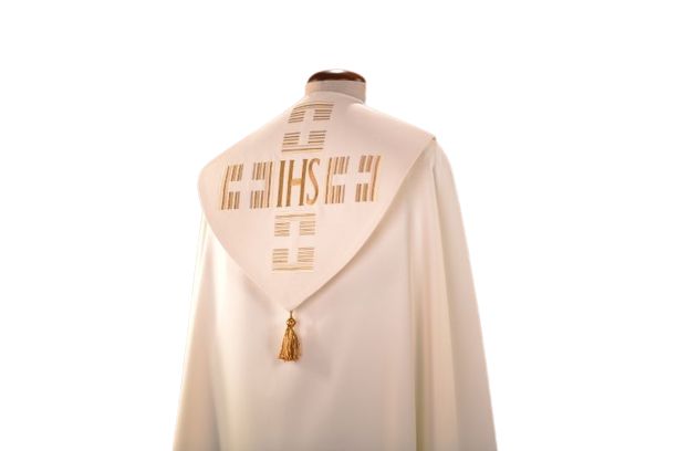 Kapa ecru haftowana (61) - zdjęcie 2 - Kapa ecru haftowana (61)