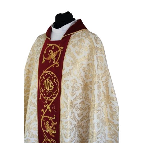 Ornat gotycki ecru/złoty haftowany - tkanina brokatowa (55) - zdjęcie 2 - Ornat gotycki ecru/złoty haftowany - tkanina brokatowa (55)