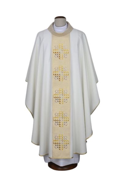 Ornat ecru z nowoczesnymi haftami (16)