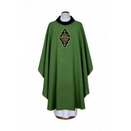 Ornat zielony z haftowaną aplikacją z aksamitu (13) - Ornaty zielone - Nowość