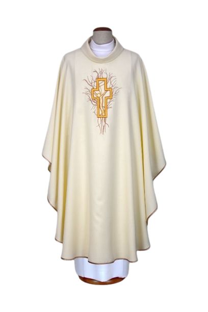 Ornat haftowany ecru - krzyż (10)