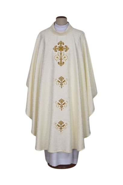 Ornat ecru haftowany, tkanina adamaszek - Krzyż (22)