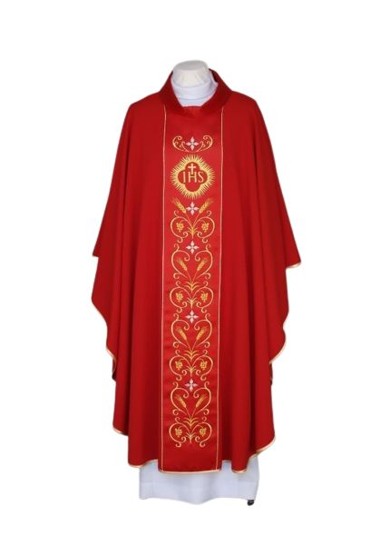 Ornat czerwony haftowany, pas atłasowy - IHS (23)