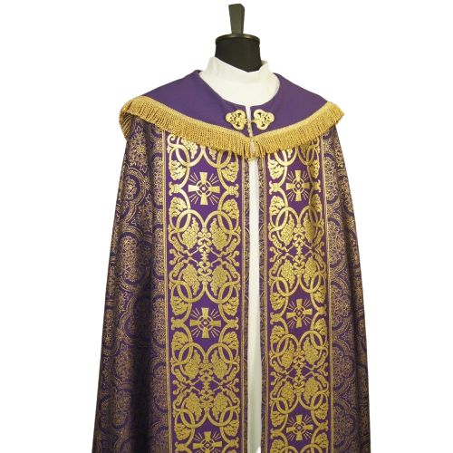 Kapa gotycka haftowana, fioletowa z dodatkami złotymi (91) - zdjęcie 2 - Kapa gotycka haftowana, fioletowa z dodatkami złotymi (91)