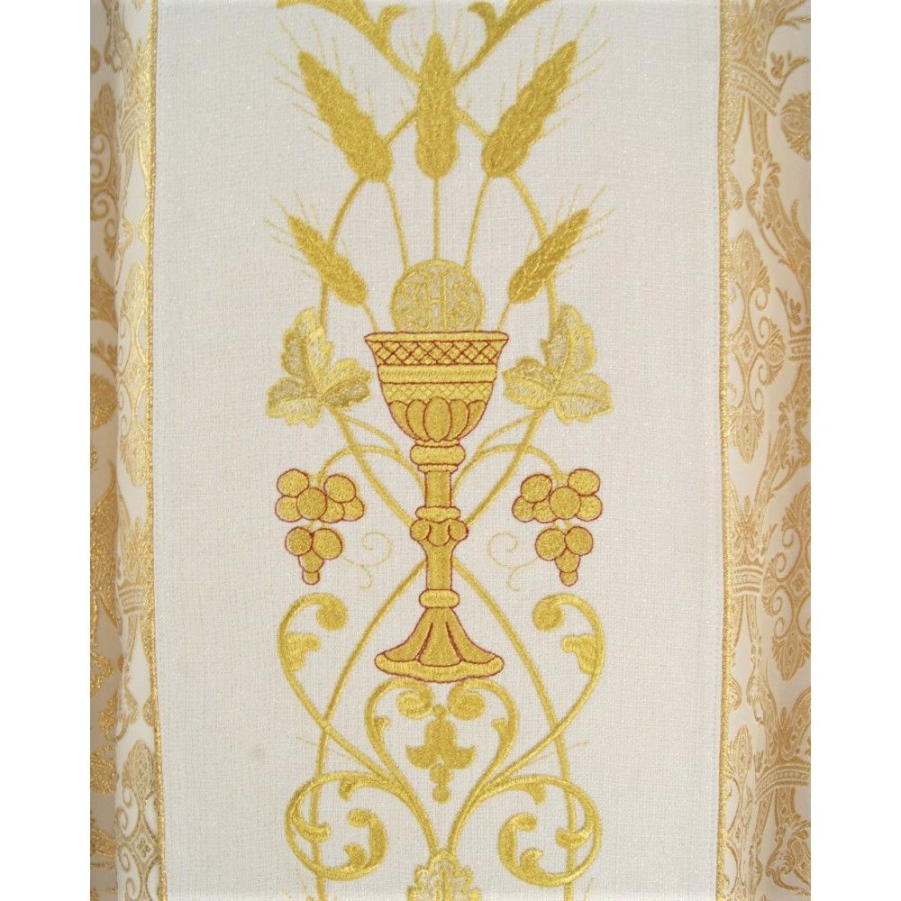 Ornat  haftowany z wizerunkiem  Jezusa Chrystusa - zdjęcie 3 - Ornat  haftowany z wizerunkiem  Jezusa Chrystusa