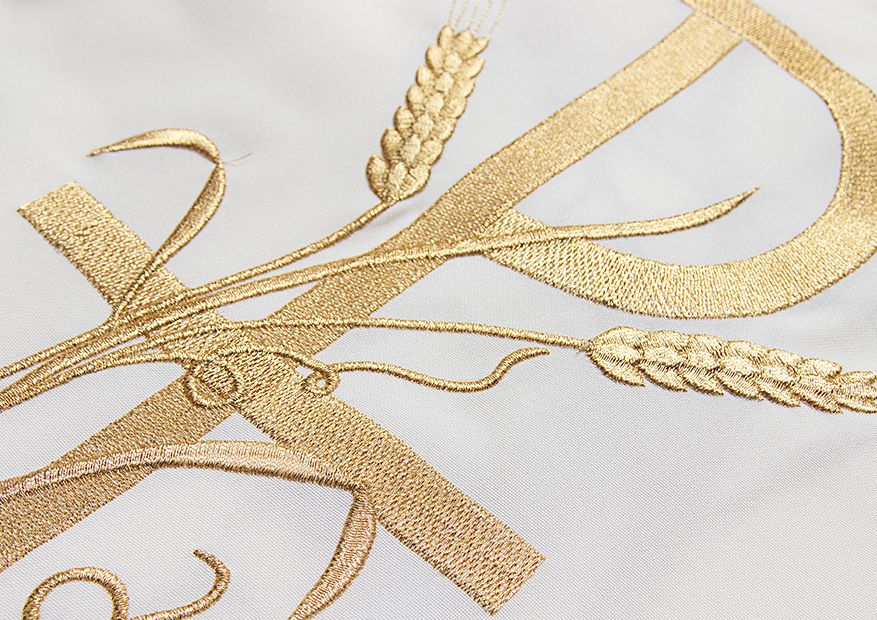 Ornat haftowany z ozdobnym haftem - ecru (H9) - zdjęcie 4 - Ornat haftowany z ozdobnym haftem - ecru (H9)