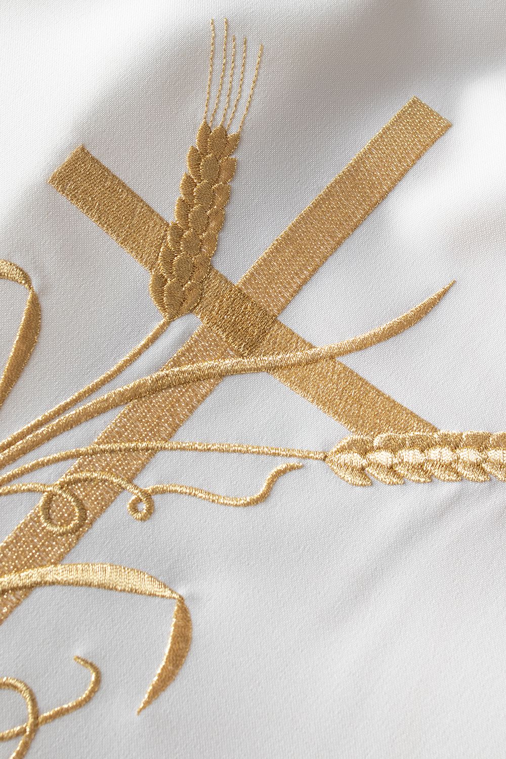 Ornat haftowany z ozdobnym haftem - ecru (H9) - zdjęcie 5 - Ornat haftowany z ozdobnym haftem - ecru (H9)