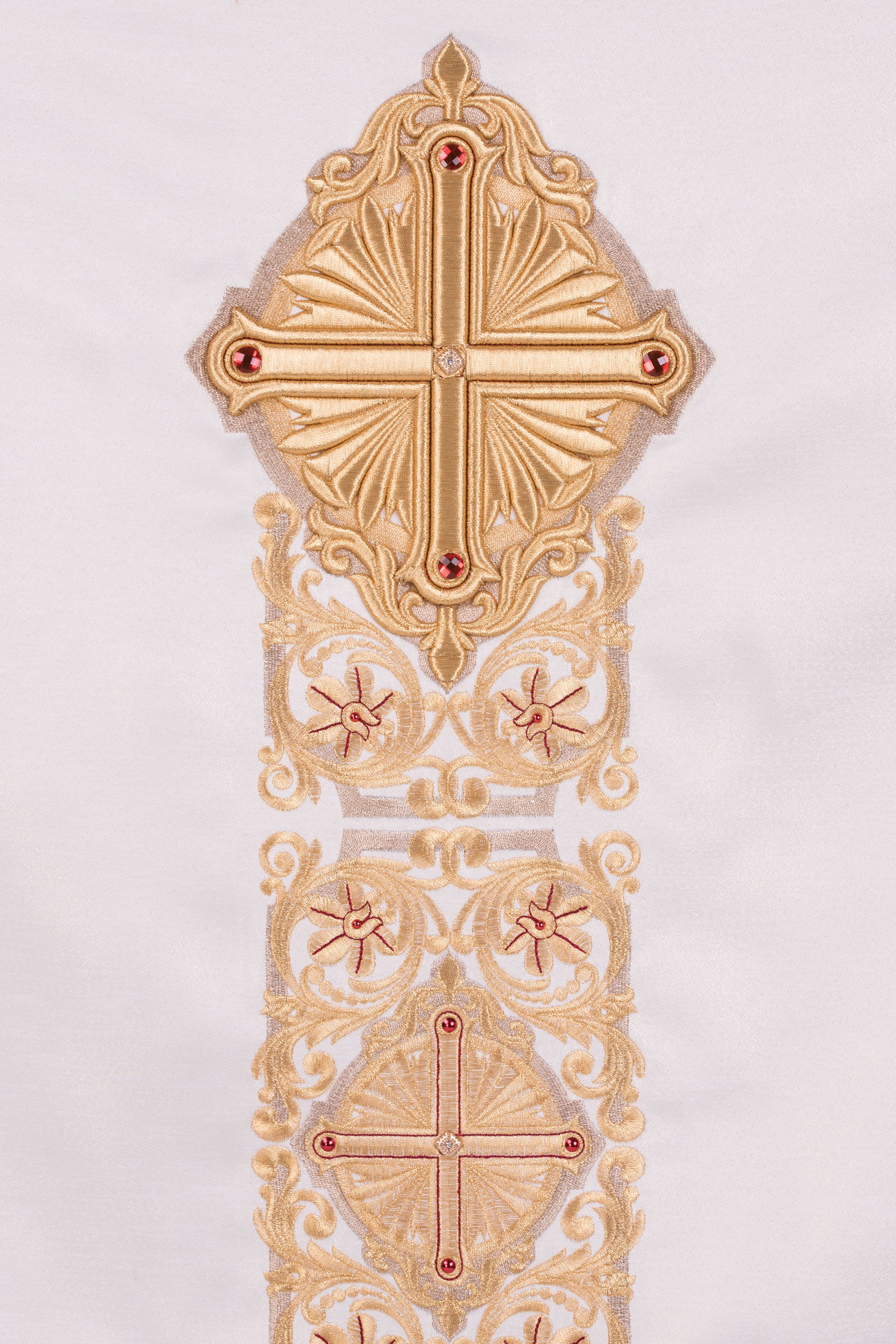 Ornat bogato haftowany, ozdobne kamienie - złoty (H58) - zdjęcie 2 - Ornat bogato haftowany, ozdobne kamienie - złoty (H58)