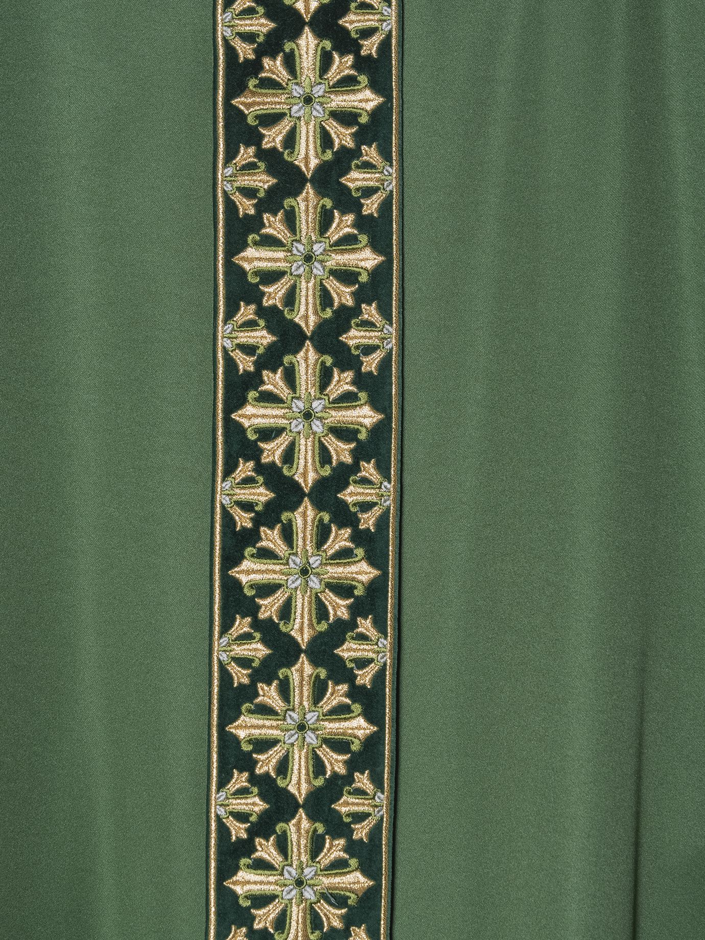 Ornat z haftowanym pasem i kołnierzem. motyw krzyża - zielony (H86) - zdjęcie 4 - Ornat z haftowanym pasem i kołnierzem. motyw krzyża - zielony (H86)