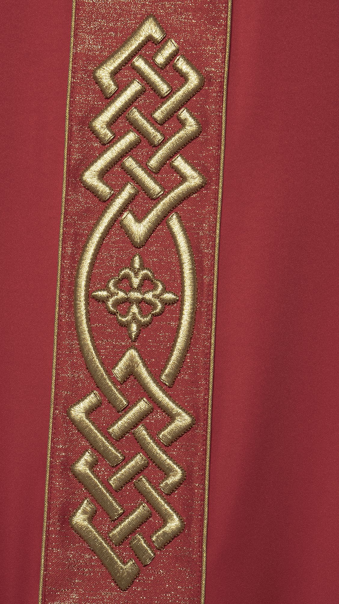 Ornat bogato haftowany - czerwony (H156) - zdjęcie 3 - Ornat bogato haftowany - czerwony (H156)