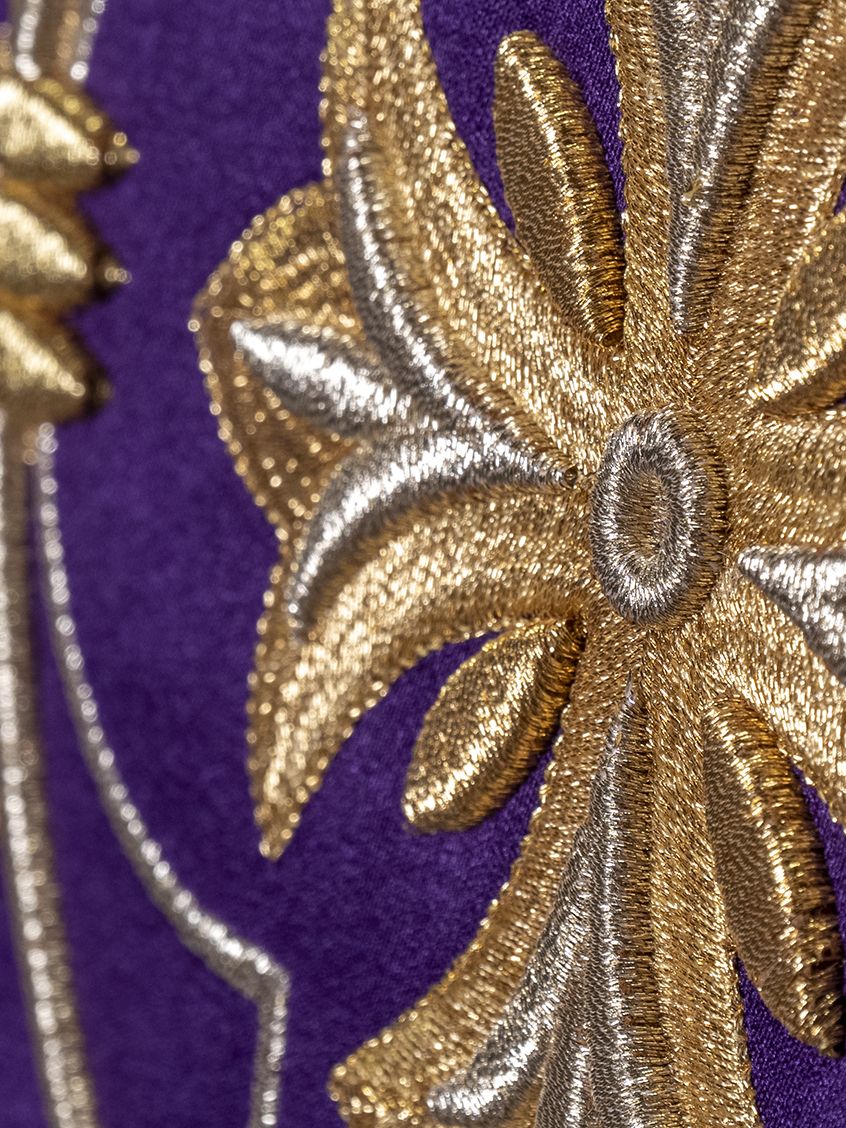 Ornat bogato haftowany - fioletowy (H158) - zdjęcie 2 - Ornat bogato haftowany - fioletowy (H158)