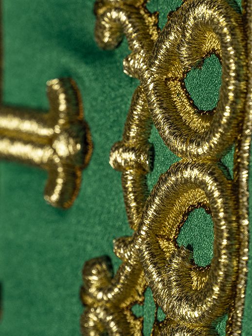 Ornat haftowany Krzyż - zielony (H180) - zdjęcie 3 - Ornat haftowany Krzyż - zielony (H180)