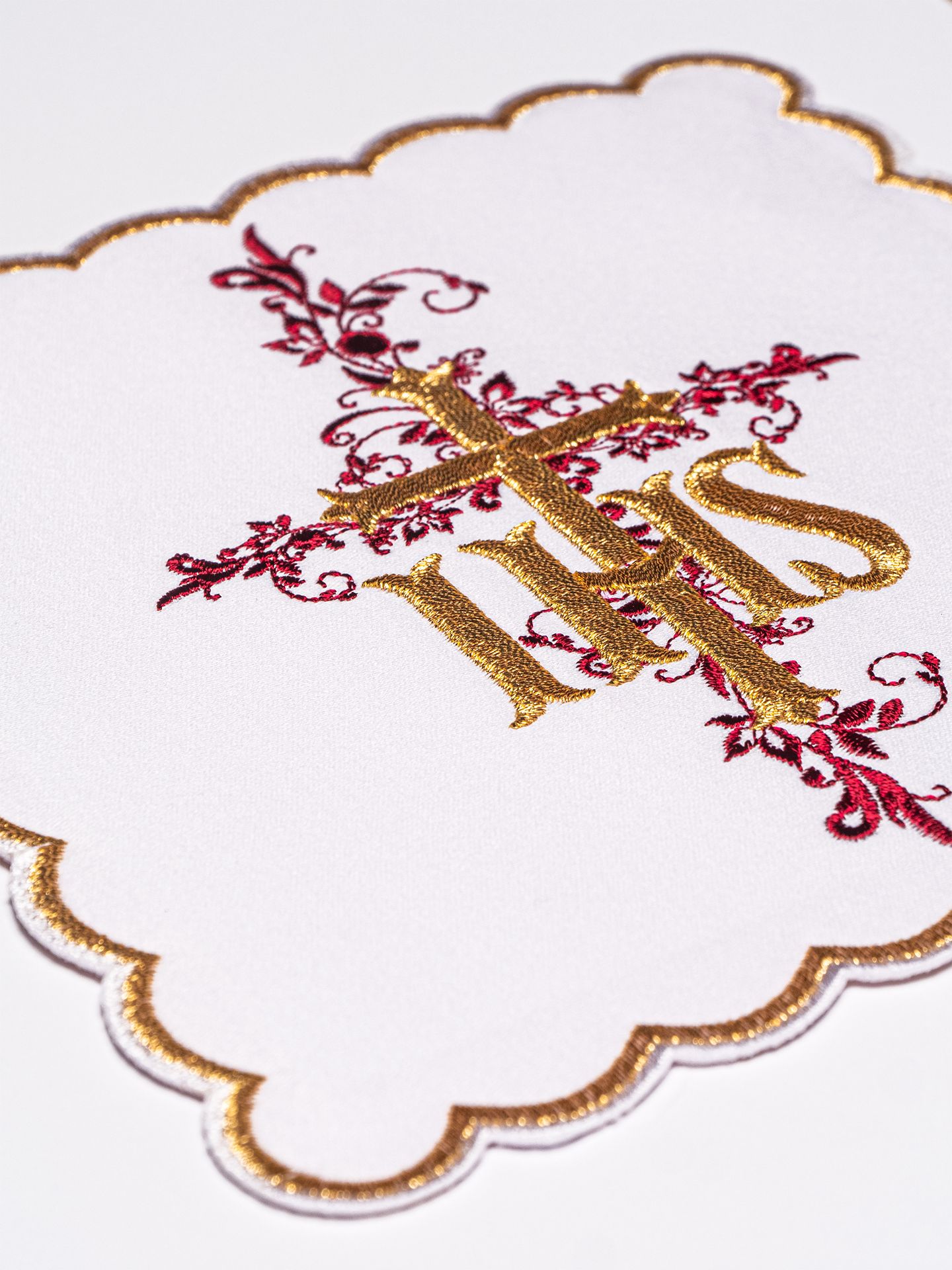 Bielizna kielichowa haftowana IHS (61H) - zdjęcie 3 - Bielizna kielichowa haftowana IHS (61H)