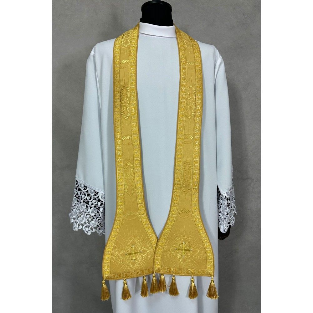 Ornat rzymski haftowany Matka Boża z dzieciątkiem - bursa, welon, stuła (1K) - zdjęcie 4 - Ornat rzymski haftowany Matka Boża z dzieciątkiem - bursa, welon, stuła (1K)