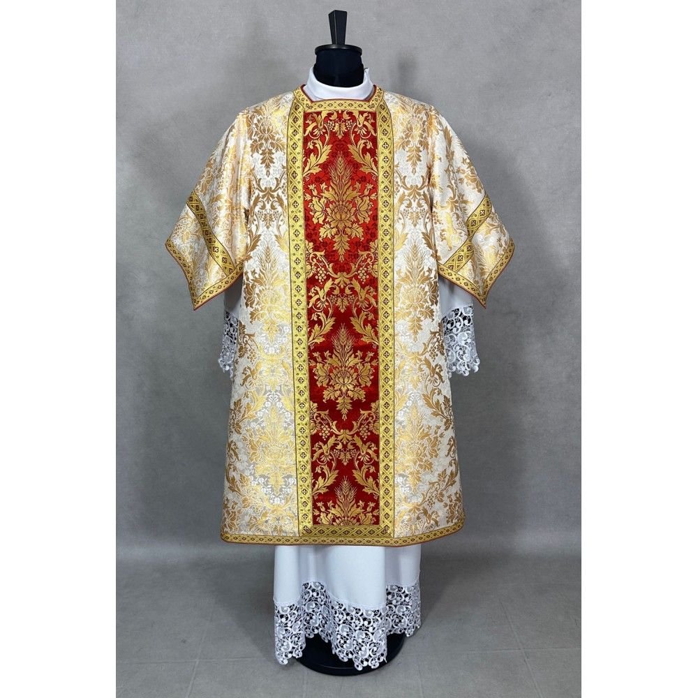 Dalmatyka rzymska,bogato zdobiona - tkanina brokatowa (3K) - zdjęcie 2 - Dalmatyka rzymska,bogato zdobiona - tkanina brokatowa (3K)