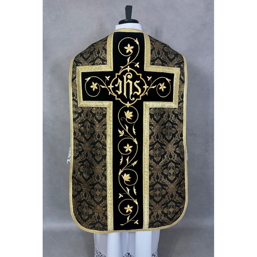 Ornat Rzymski z Manipularzem, Bursą i Welonem na kielich (8) - zdjęcie 3 - Ornat Rzymski z Manipularzem, Bursą i Welonem na kielich (8)