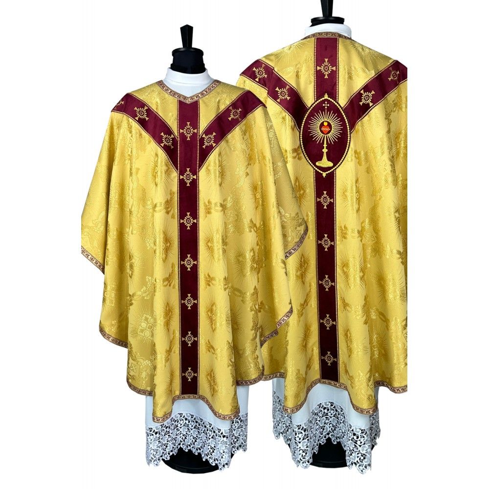 Ornat semi gotycki haftowany z motywem monstrancji (1K)