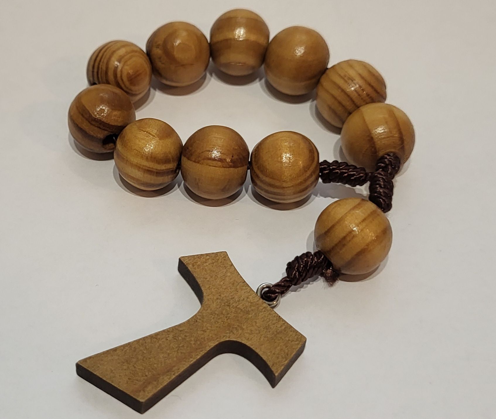 Drewniana dziesiątka różańca (2)