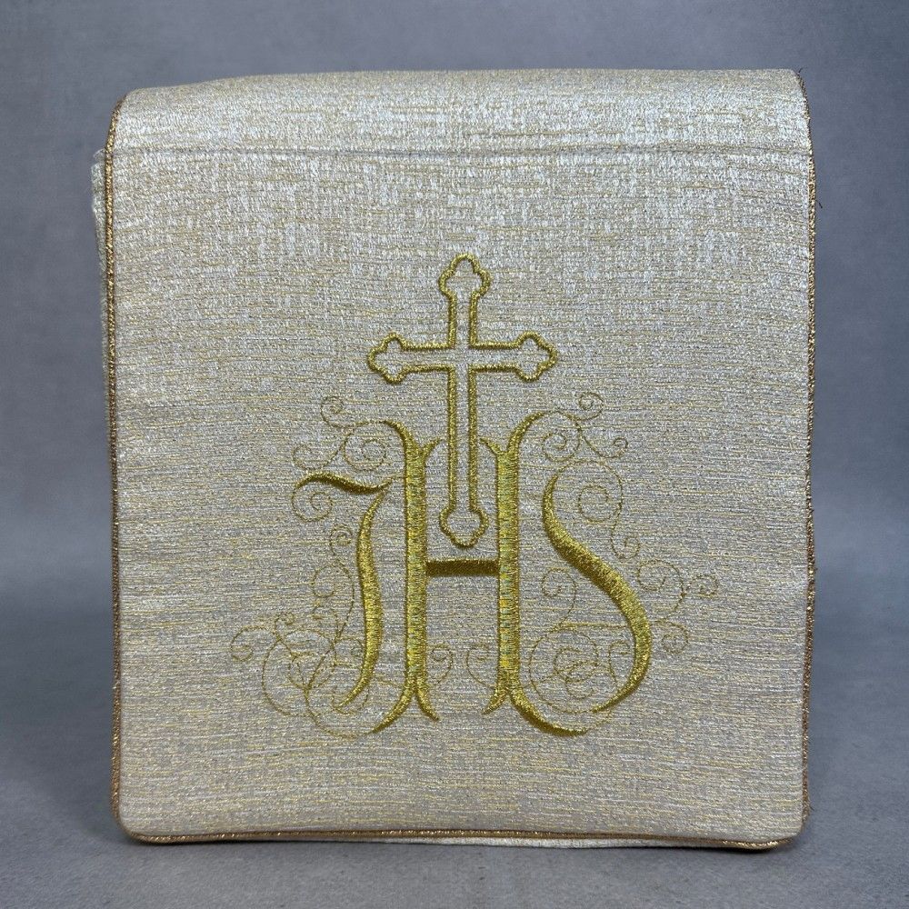 Bursa haftowana IHS (C) - zdjęcie 3 - Bursa haftowana IHS (C)