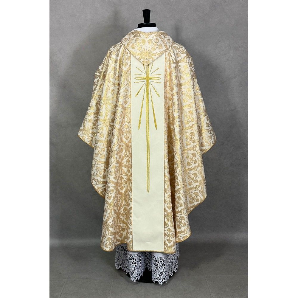 Ornat haftowany - Boże Narodzenie, tkanina brokat, rozeta (3) - zdjęcie 3 - Ornat haftowany - Boże Narodzenie, tkanina brokat, rozeta (3)