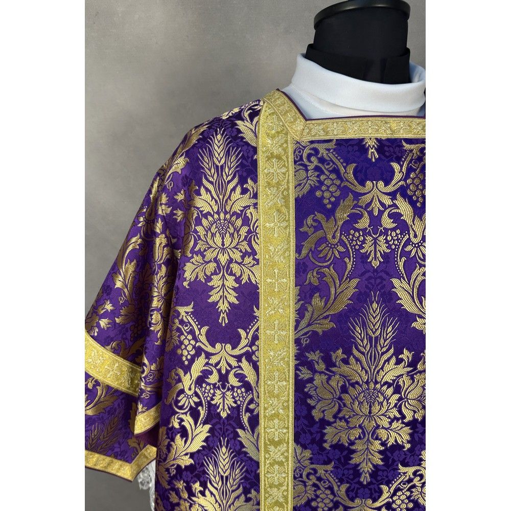 Dalmatyka rzymska fioletowa + stuła diakońska i manipularz (20K) - zdjęcie 4 - Dalmatyka rzymska fioletowa + stuła diakońska i manipularz (20K)