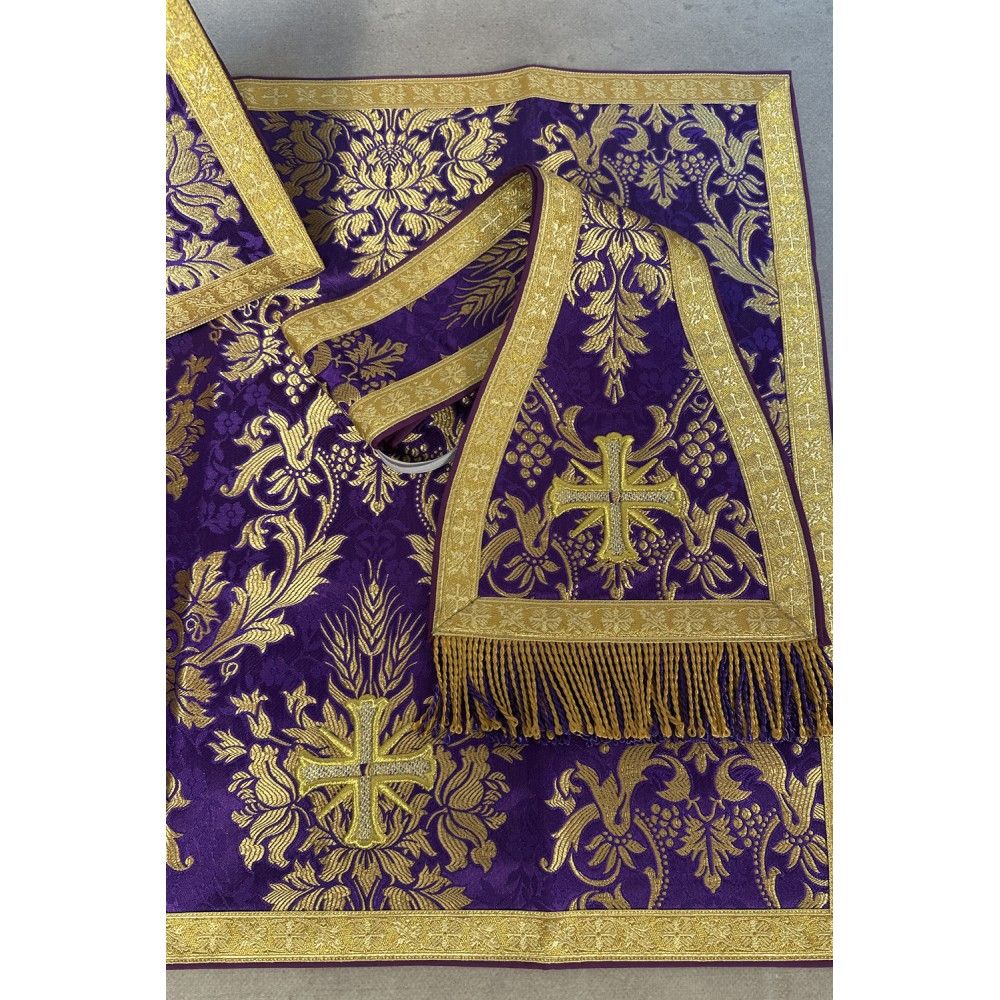 Ornat rzymski fioletowy + Stuła, Manipularz, Bursa i Welon na kielich (22K) - zdjęcie 6 - Ornat rzymski fioletowy + Stuła, Manipularz, Bursa i Welon na kielich (22K)
