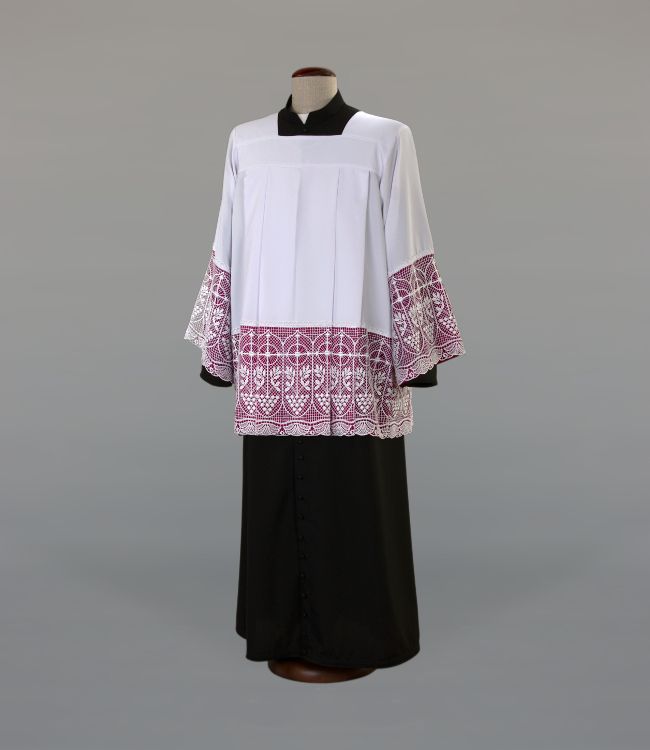 Komża kapłańska bawełnianą z gipiurą i podbitką kanonicką (14)