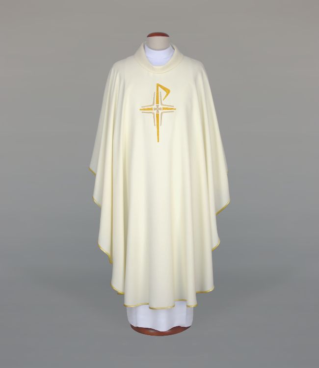 Ornat haftowany, ecru z motywem krzyża (A5)