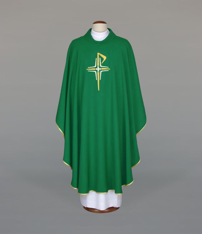 Ornat haftowany, zielony z motywem krzyża (A7)