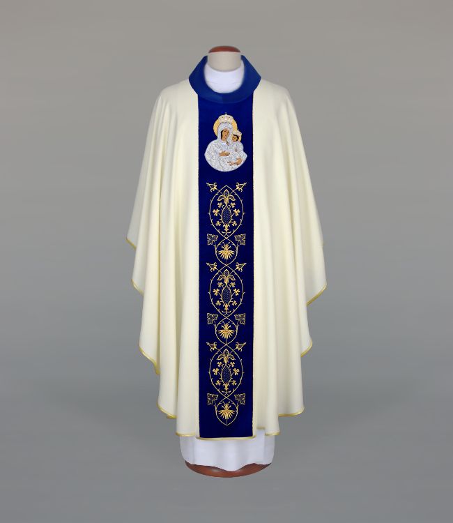 Ornat haftowany z wizerunkiem Matki Boskiej Gietrzwałdzkiej (A27)