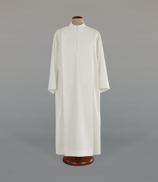 Alba kapłańska ecru, krój rzymski, zapięcie na piersiach (A46)