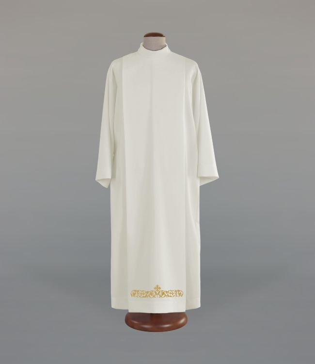 Alba kapłańska ecru, zdobiona haftem - Krój rzymski (A48)