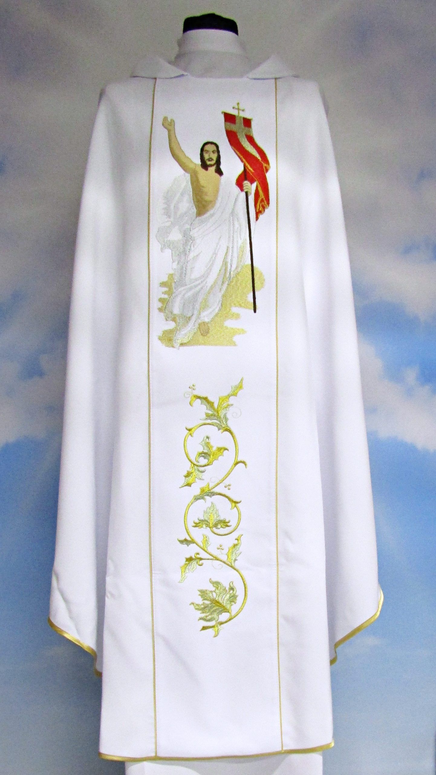 Ornat haftowany wielkanocny - Chrystus Zmartwychwstały (T4)