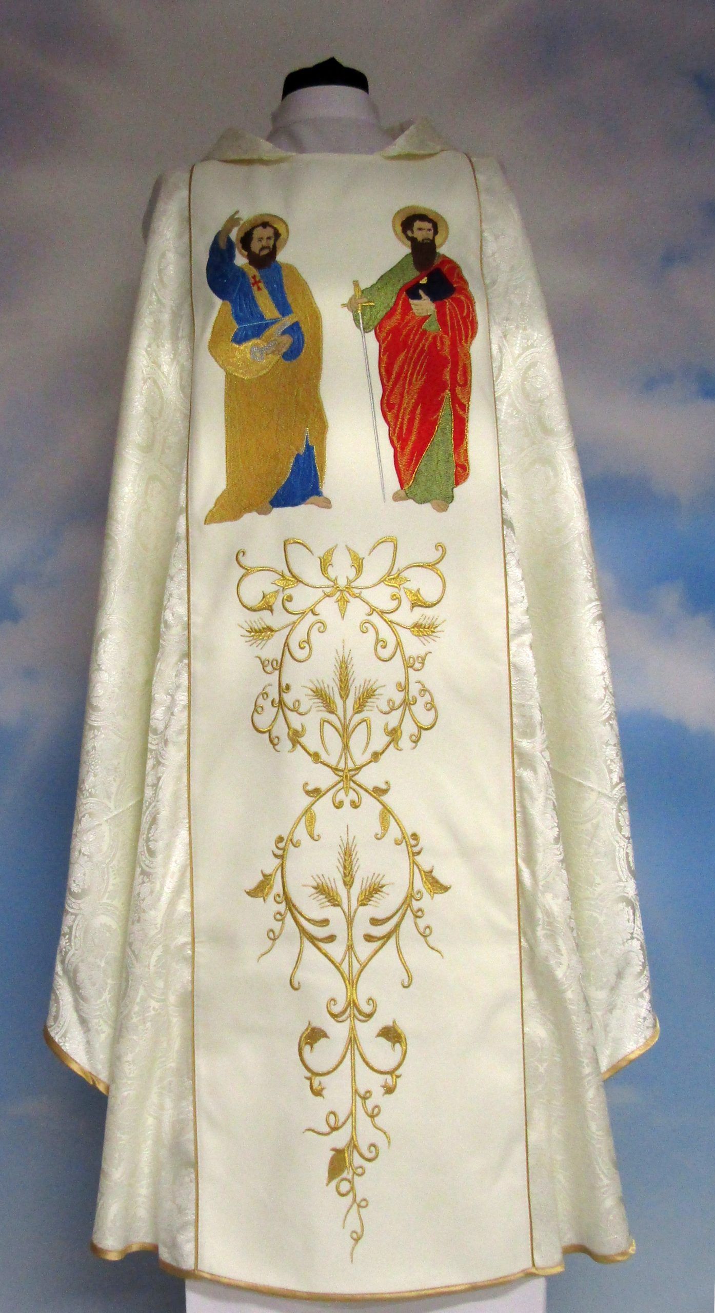 Ornat z wizerunkiem św. Piotra i Pawła - zdjęcie 3 - Ornat z wizerunkiem św. Piotra i Pawła
