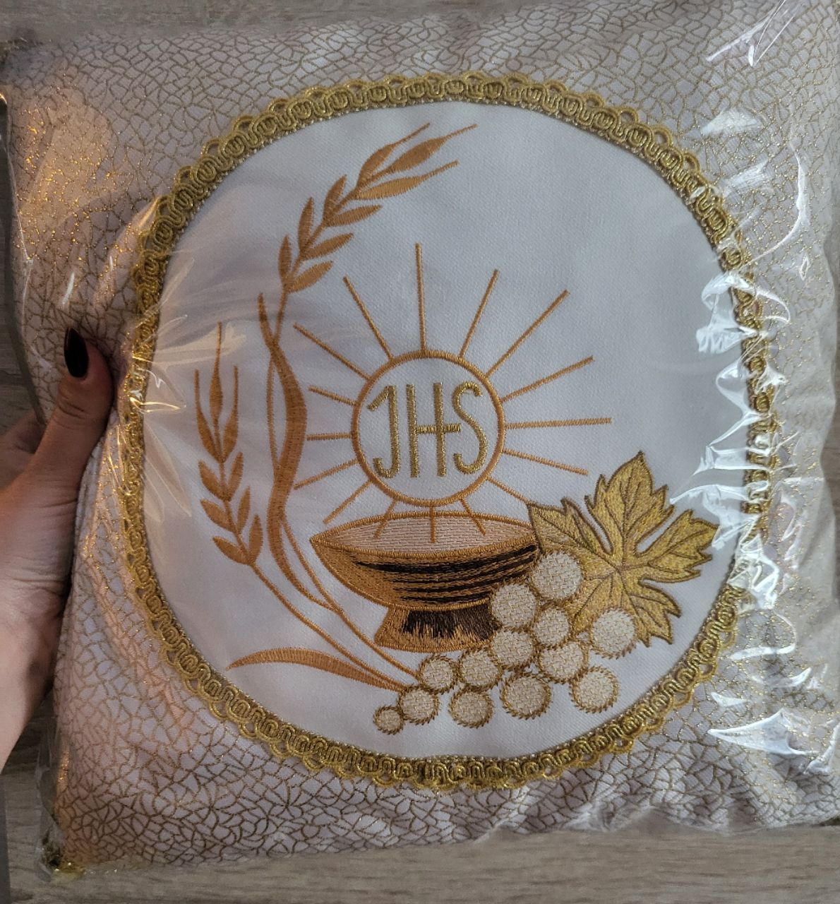 Poduszka na procesję IHS (3) - zdjęcie 2 - Poduszka na procesję IHS (3)