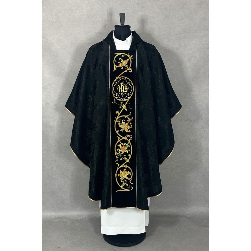 Ornat gotycki haftowany, czarny (54K) - zdjęcie 2 - Ornat gotycki haftowany, czarny (54K)