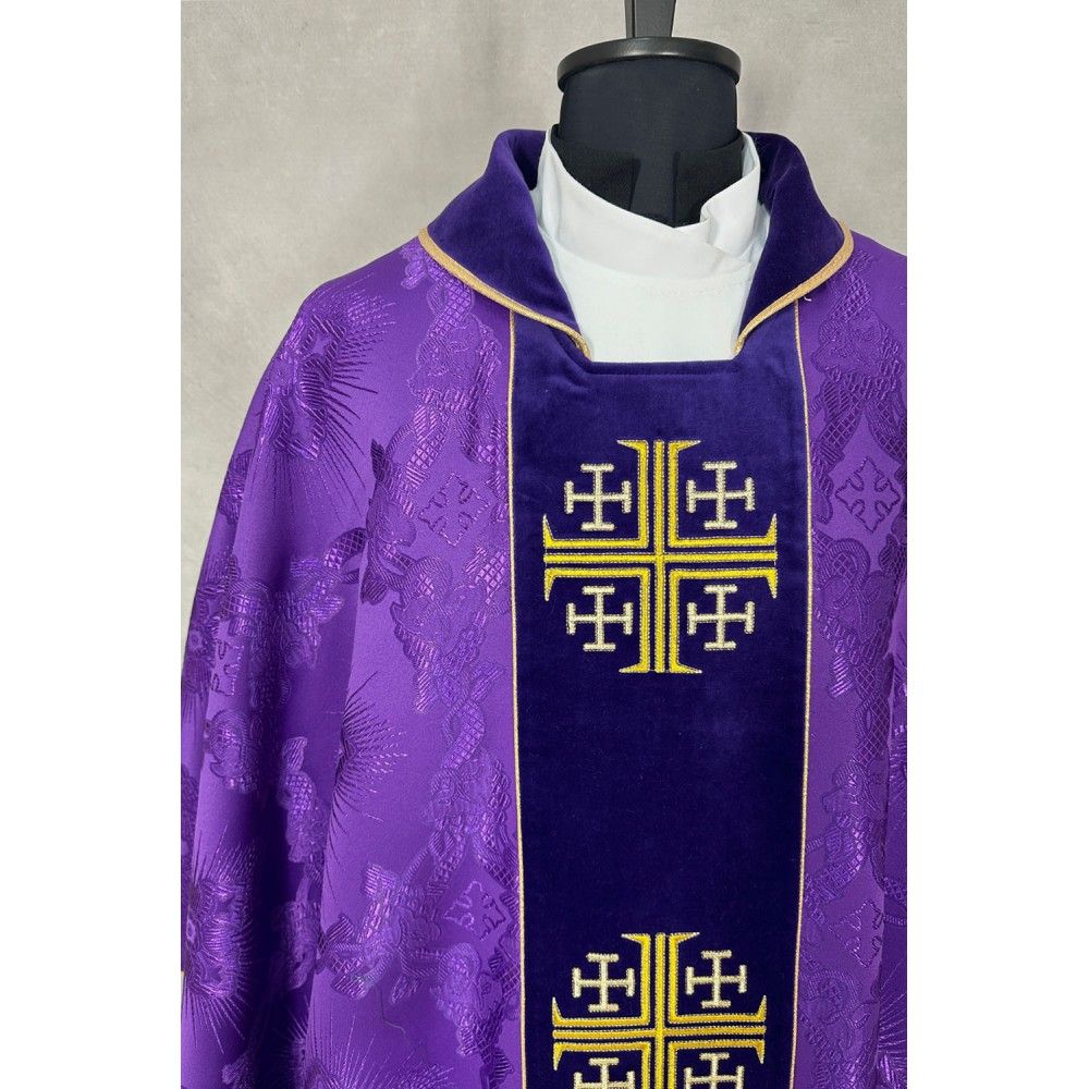 Ornat gotycki haftowany, fioletowy, pas aksamit (55K) - zdjęcie 3 - Ornat gotycki haftowany, fioletowy, pas aksamit (55K)