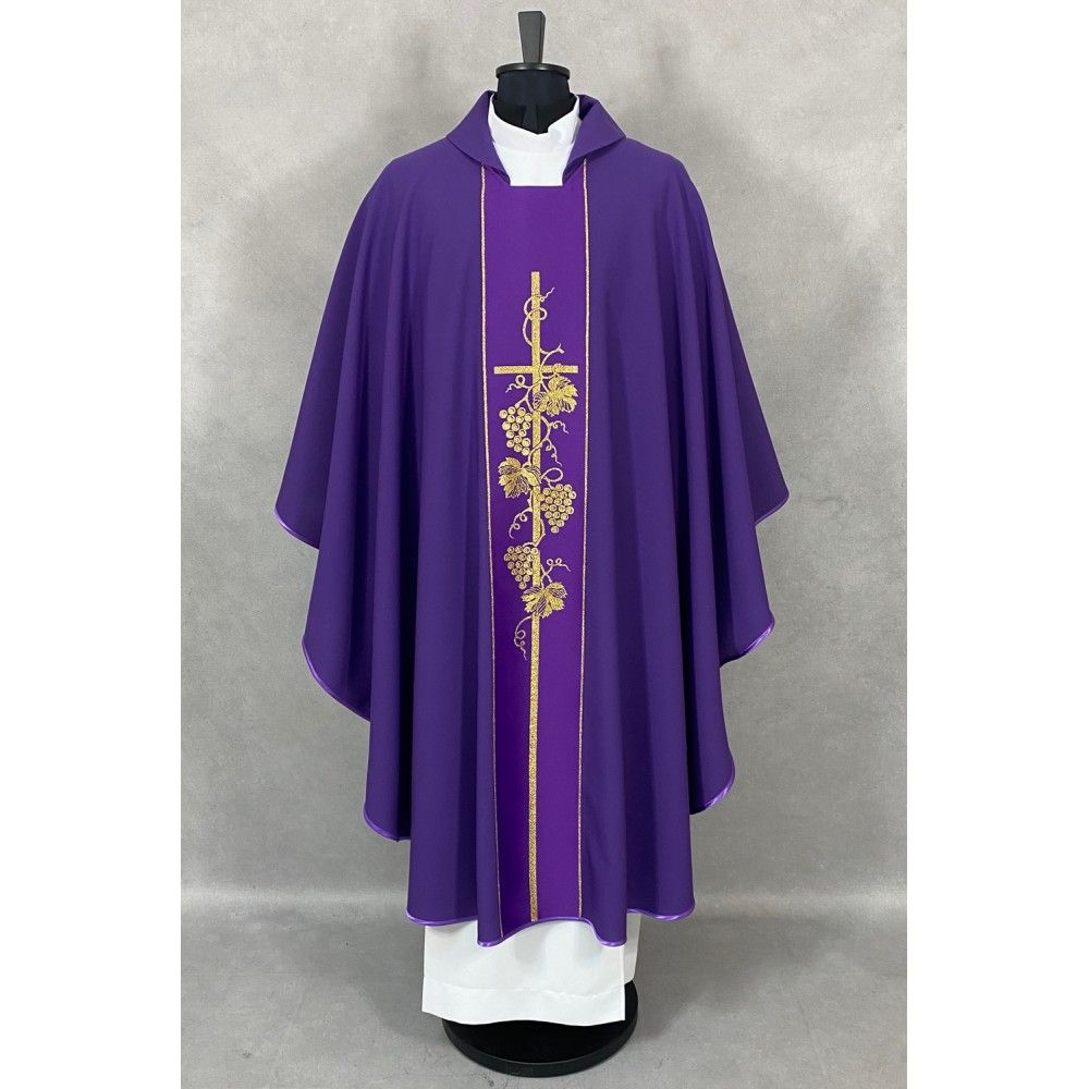 Ornat gotycki fioletowy, pasy tkane (68K) - zdjęcie 2 - Ornat gotycki fioletowy, pasy tkane (68K)
