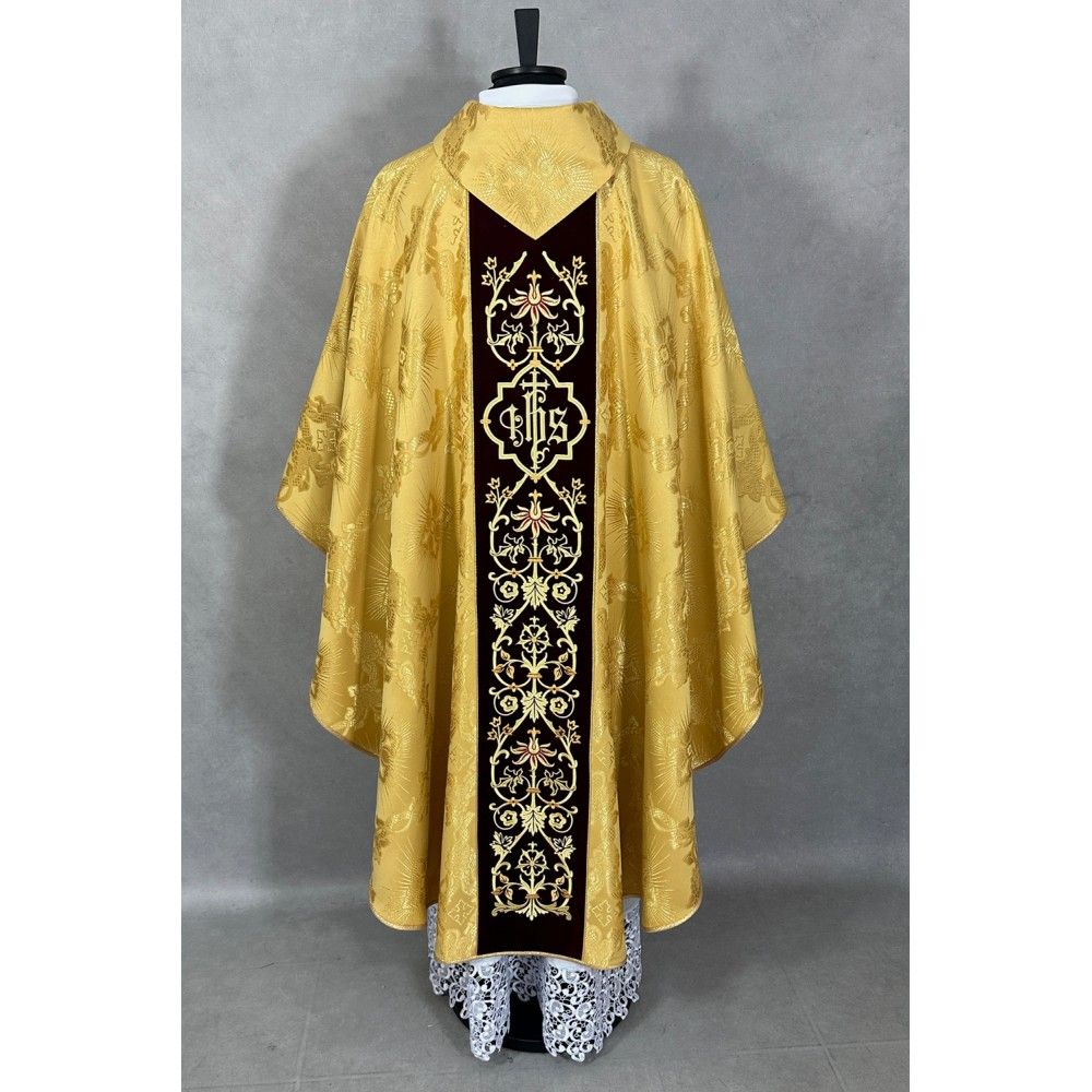 Ornat gotycki złoty, haftowany, pas aksamit IHS (74K) - zdjęcie 3 - Ornat gotycki złoty, haftowany, pas aksamit IHS (74K)