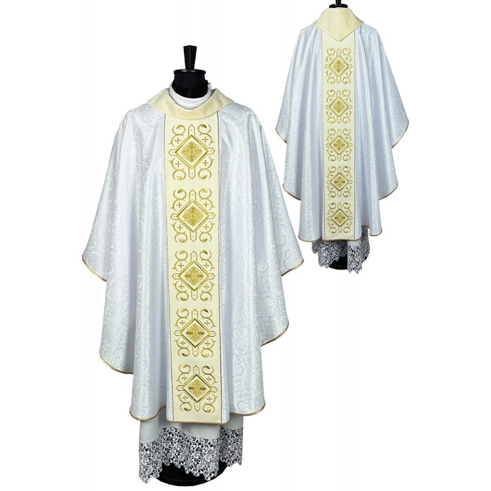 Ornat gotycki biały, haftowany, pas aksamit (80K)