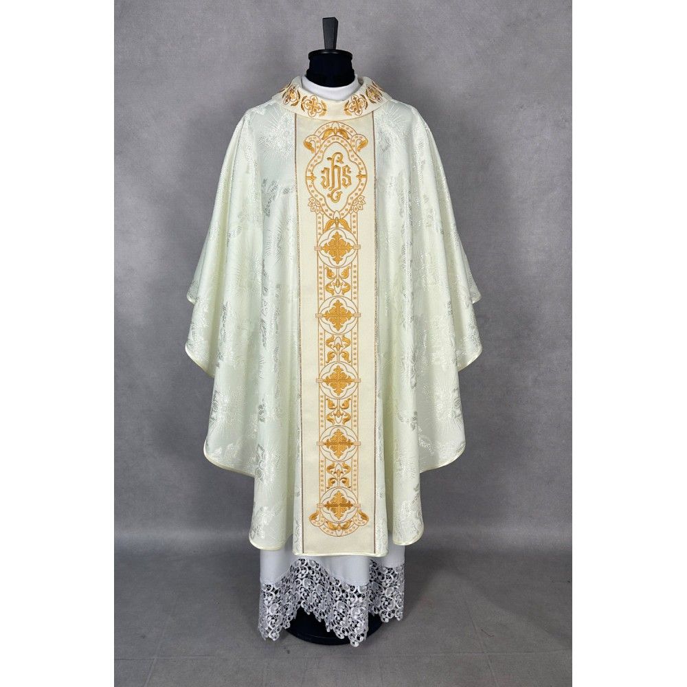 Ornat gotycki, haftowany IHS (82K) - zdjęcie 4 - Ornat gotycki, haftowany IHS (82K)