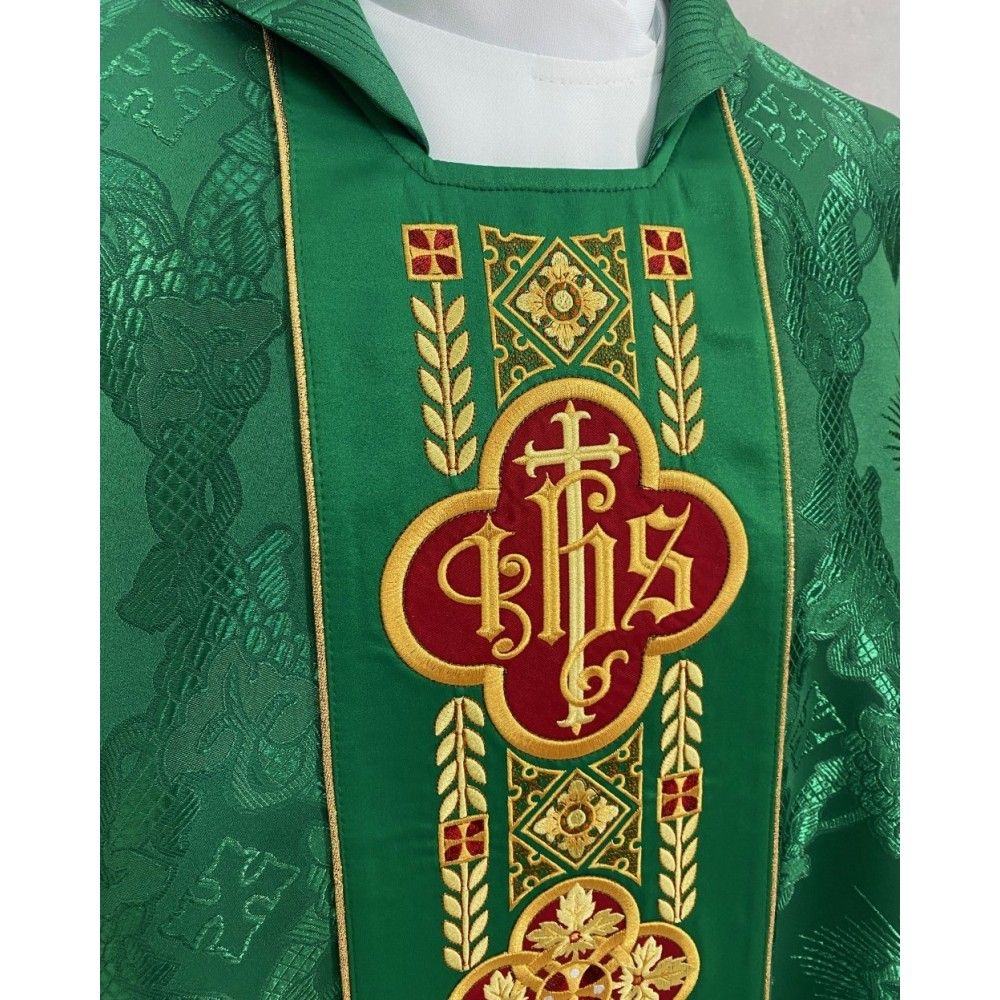 Ornat gotycki zielony, haftowany IHS (109K) - zdjęcie 2 - Ornat gotycki zielony, haftowany IHS (109K)
