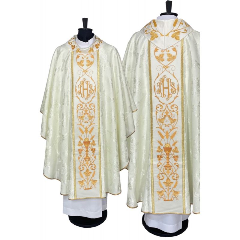 Ornat gotycki ecru, haftowany IHS (116K) - Ornat gotycki ecru, haftowany IHS (116K)